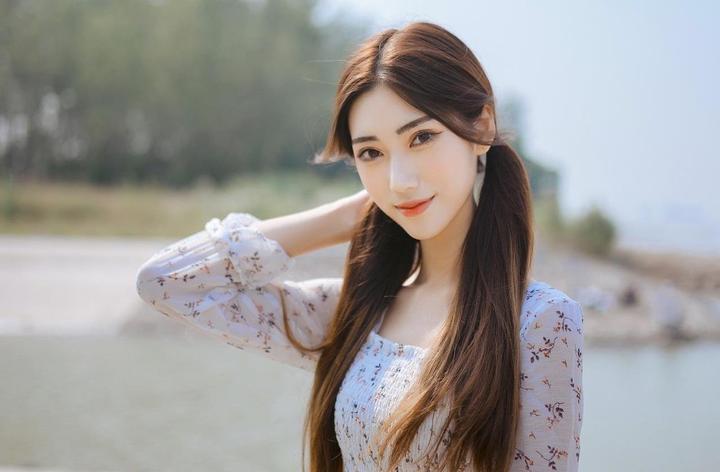 红酒与冰块的新潮搭配